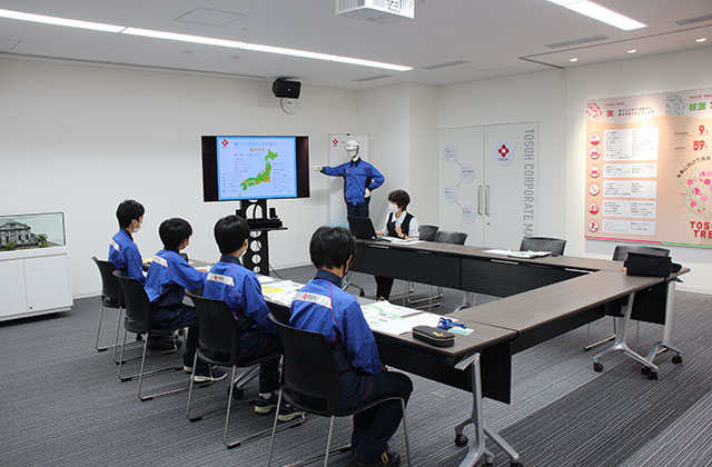 Sumiyoshi-Junior-High-School--Kikugawa-Junior-High-School-workplace-experience--Nanyo-area-.jpg